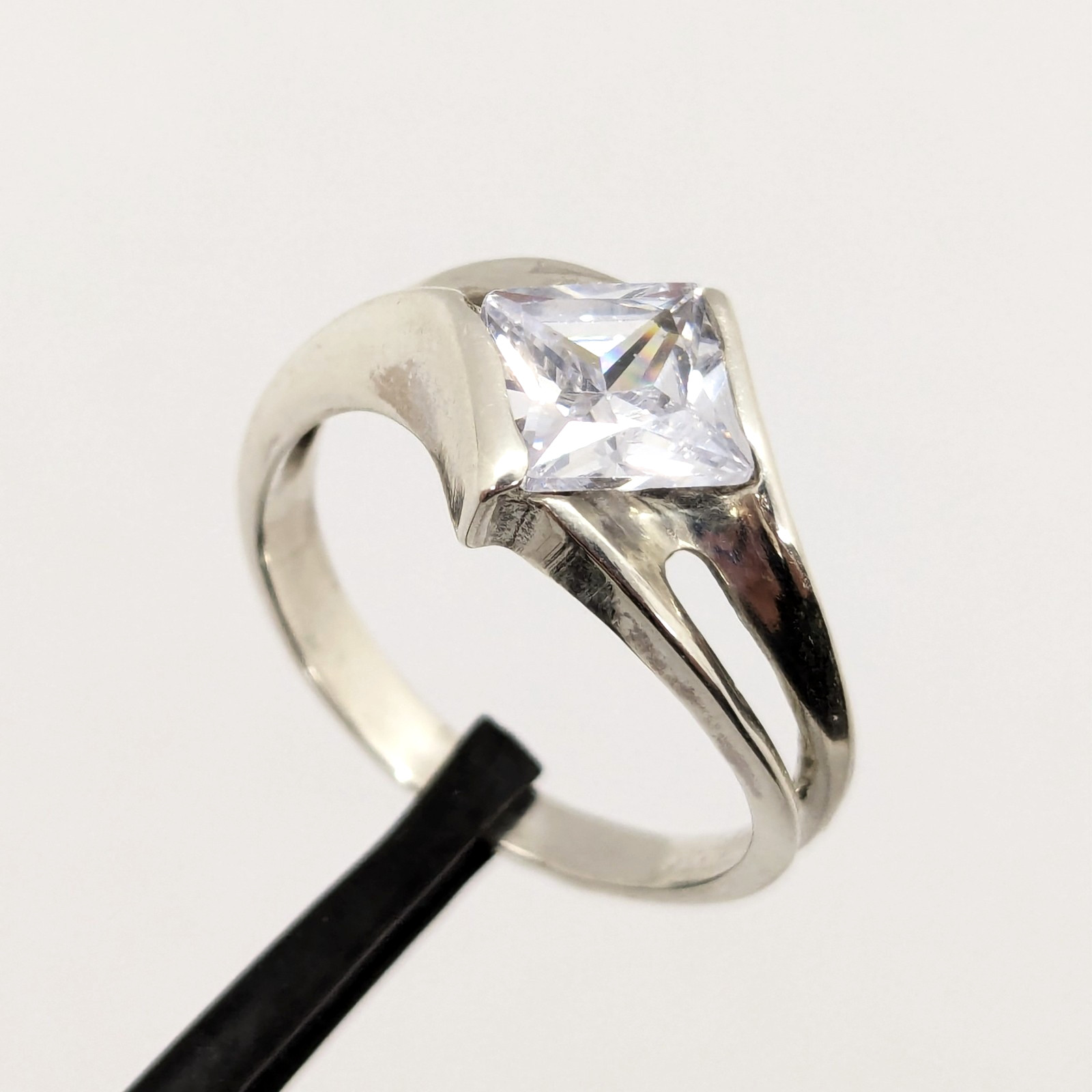 Vintage Elegant RING Silver 925 with Chic Bright Stone -size: 9.25US (19mm)| #25