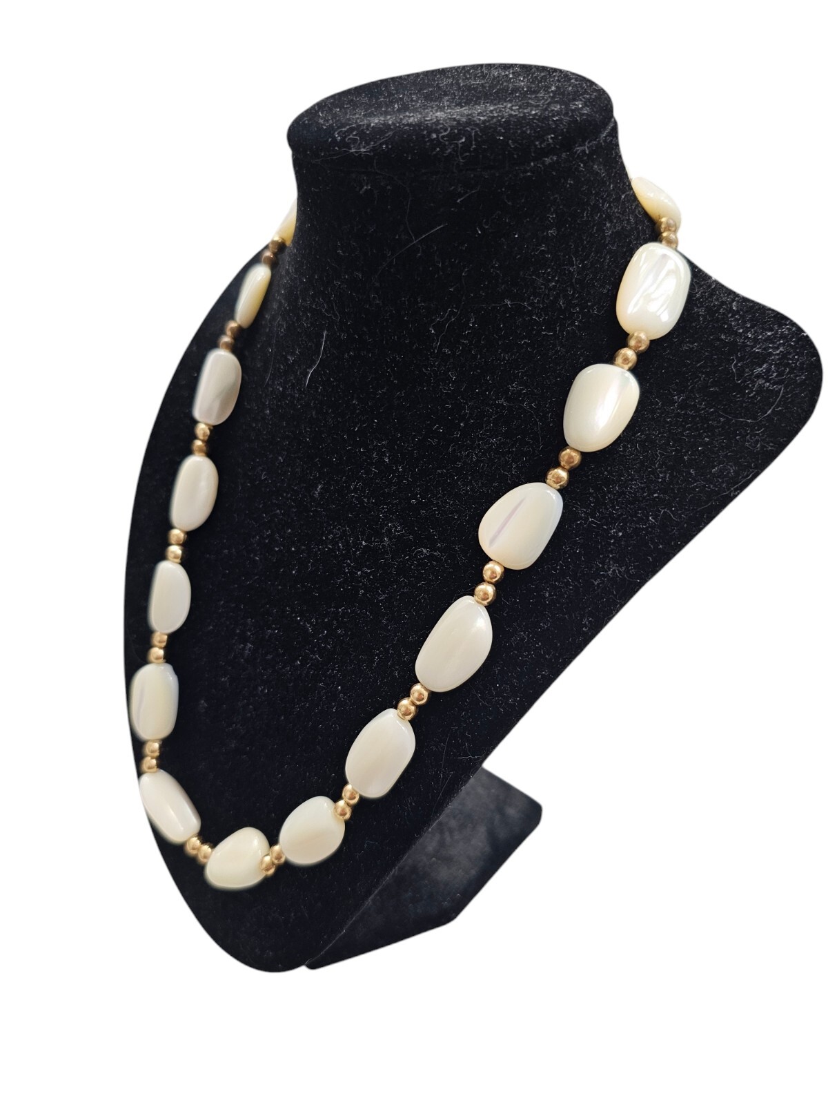Vintage Iridescent Mother of Pearl Stone Necklace with Barrel Closure