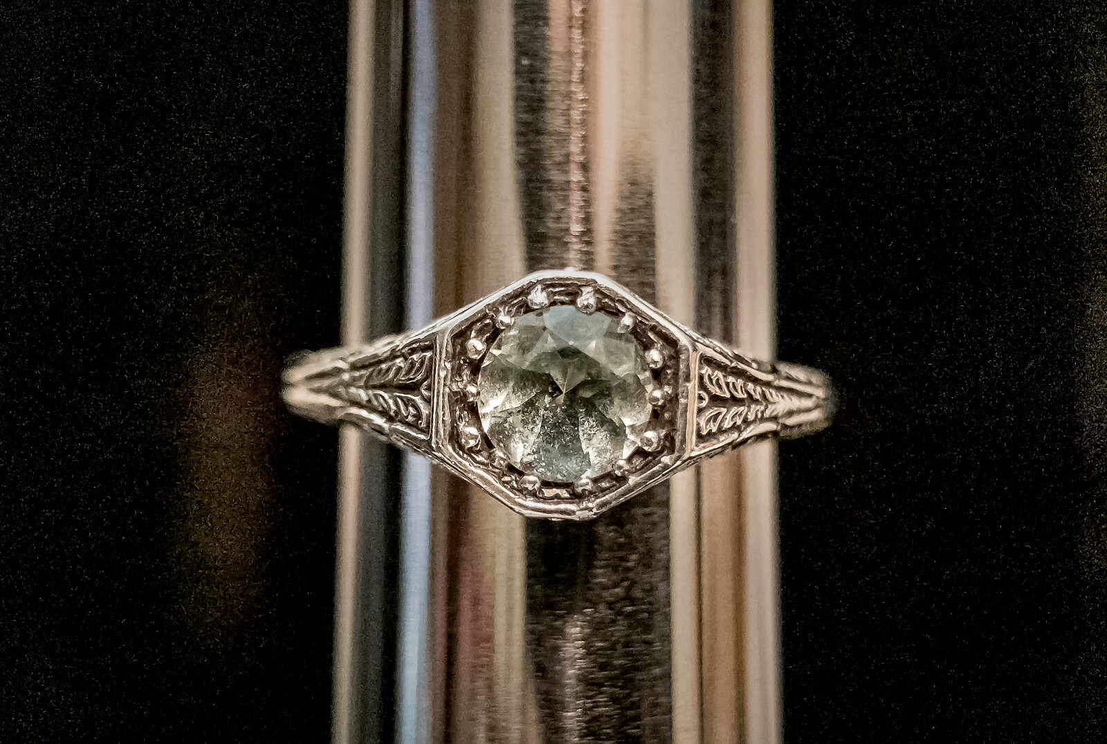 Vintage Sterling Silver Filigreed Openwork Ring with Glass Stone