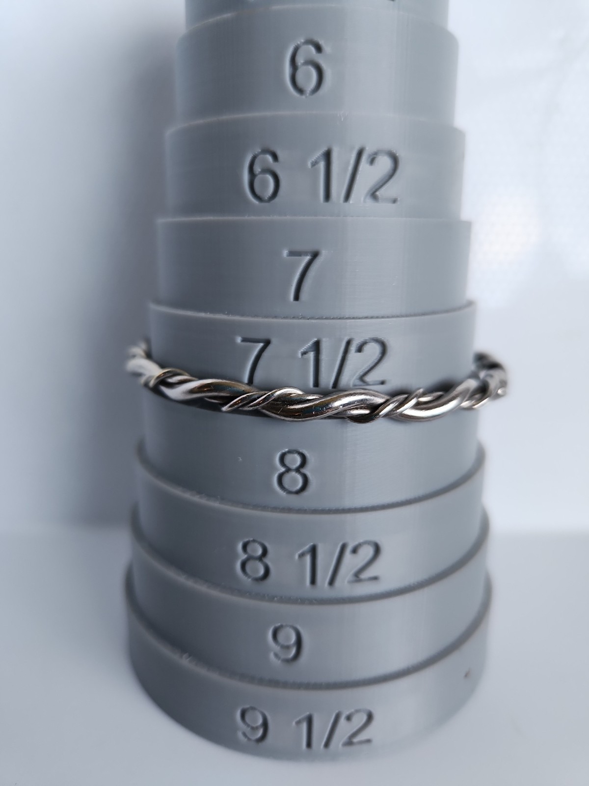 925 Silver Twisted Wire Bracelet Unreadable Brand Name Marking Inside Sz 7.5″