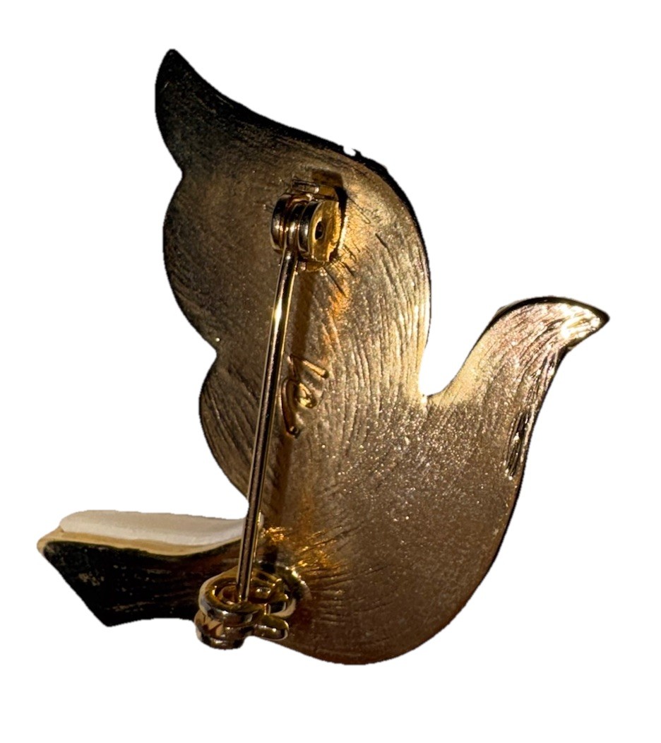 Vintage Mother Of Pearl Dove Brooch/Pin – Liz Claiborne
