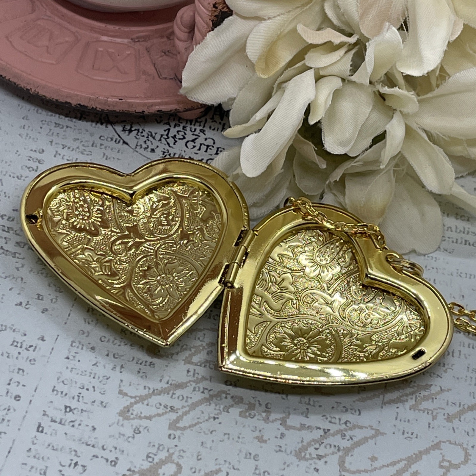 Gold Heart Locket Photo Birthday Anniversary Wedding Cameo Bee Honey Necklace