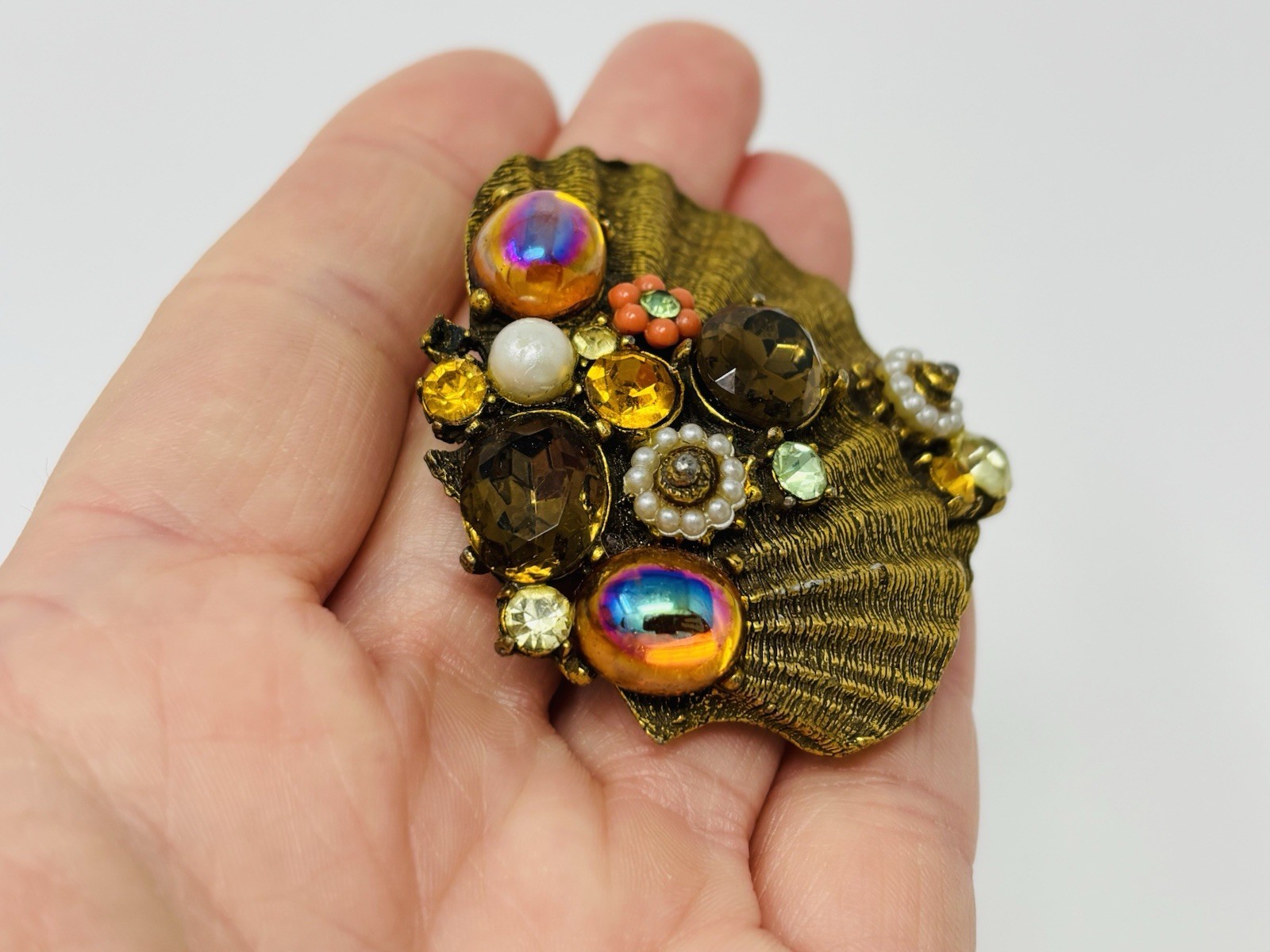 Unsigned ART Arthur Pepper Mermaid Crystal Rhinestone Sea Shell Brooch Pin Beach