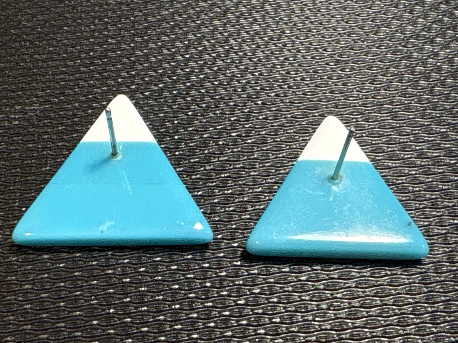 Vintage Geometric Triangle Stud Earrings N/A (Costume Jewelry) 1980s