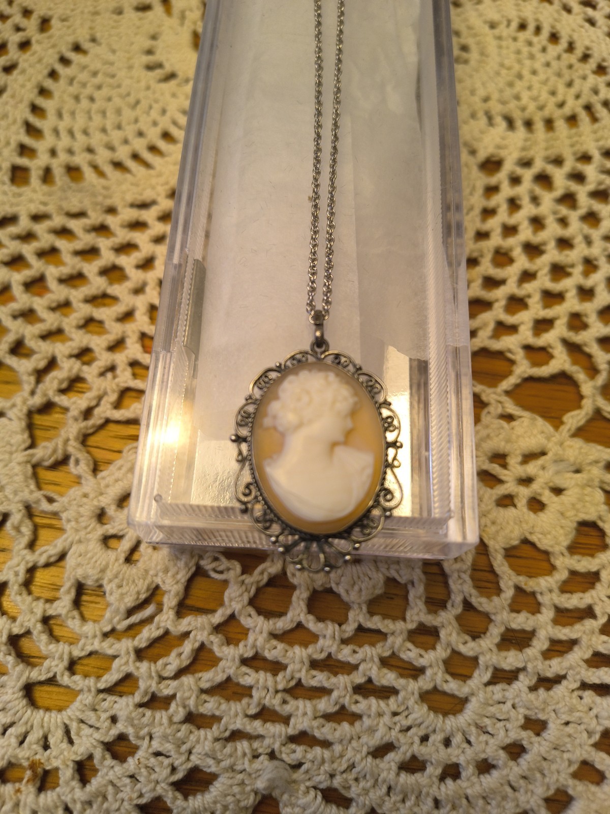 Vintage Sterling Art Deco Shell Cameo & Italy Sterling Chain Necklace Pendant