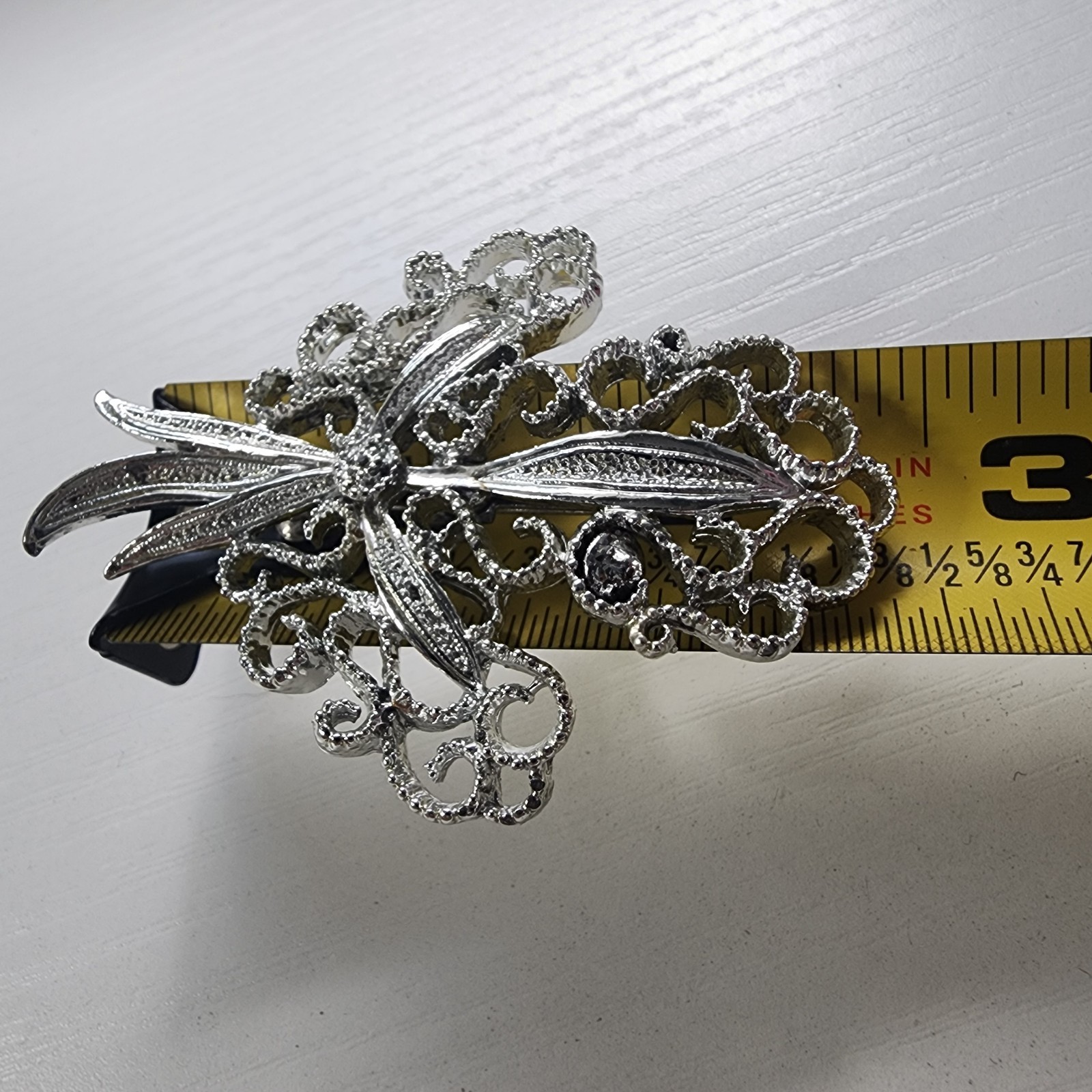 Gerry Vintage Signed Silver Toned Sparkle Wheat 1960 Brooch Pin Bouquet Leaves