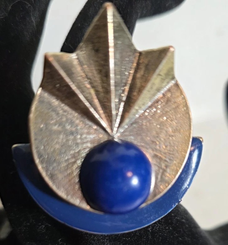 STERLING SILVER ? RING BLUE STONE BEAUTIFUL RARE ESTATE FIND