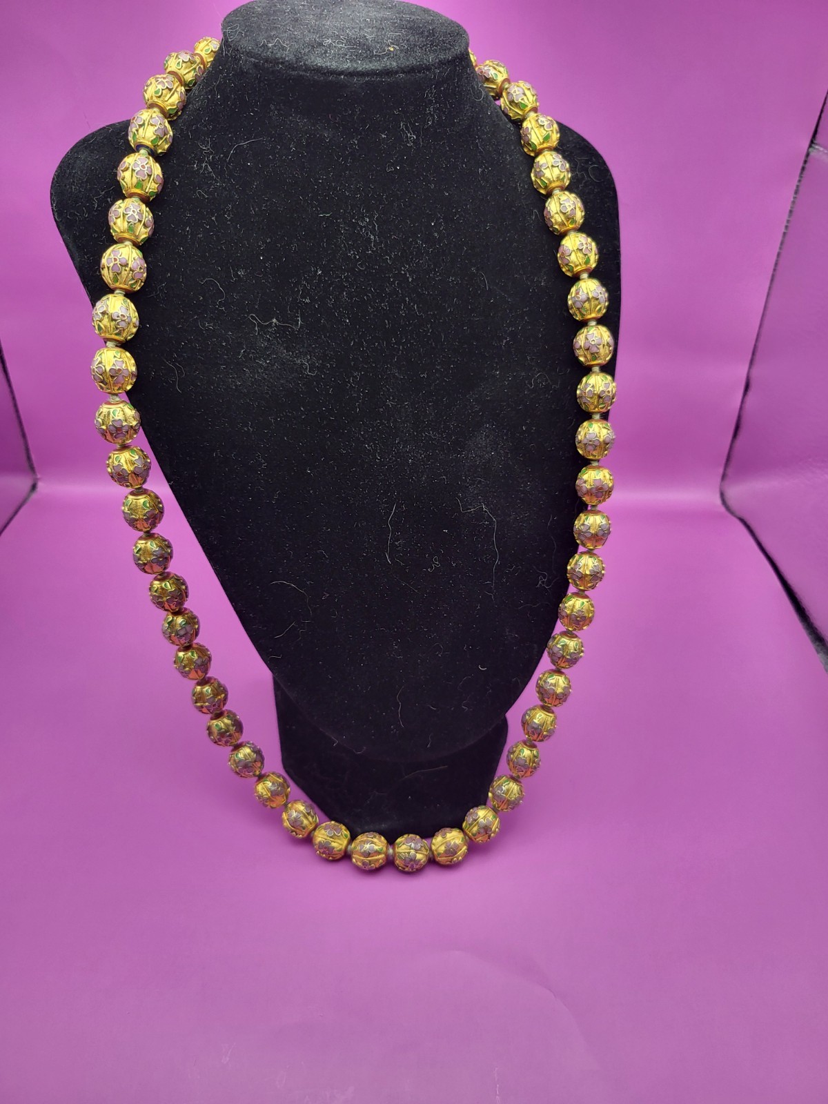 Vintage Chinese Export Round Cloisonne Bead Gold Gilt Necklace Purple Flower 29″