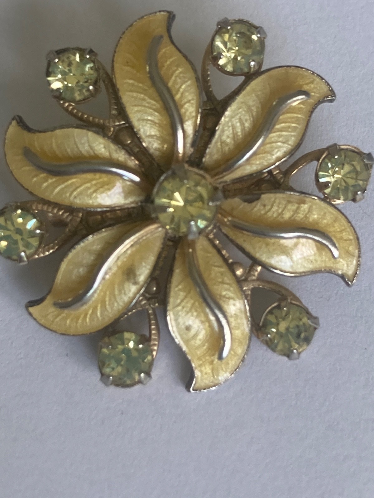 Vtg Enamel Flower Brooch and Screw Back Earrings Rhinestone Set -READ see pics