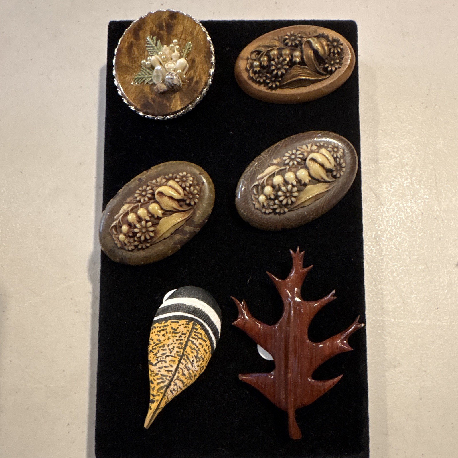 Lot of 6 Vintage Wood Nature Brooch Pins Multicolor Oval No Stone Unisex Adults