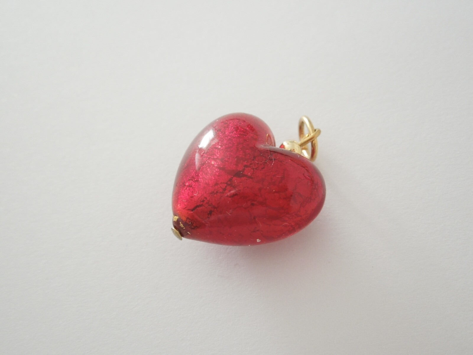 Glass Heart Pendant Red 7.2 G/3.1 X 2.0 X 1.3 CM