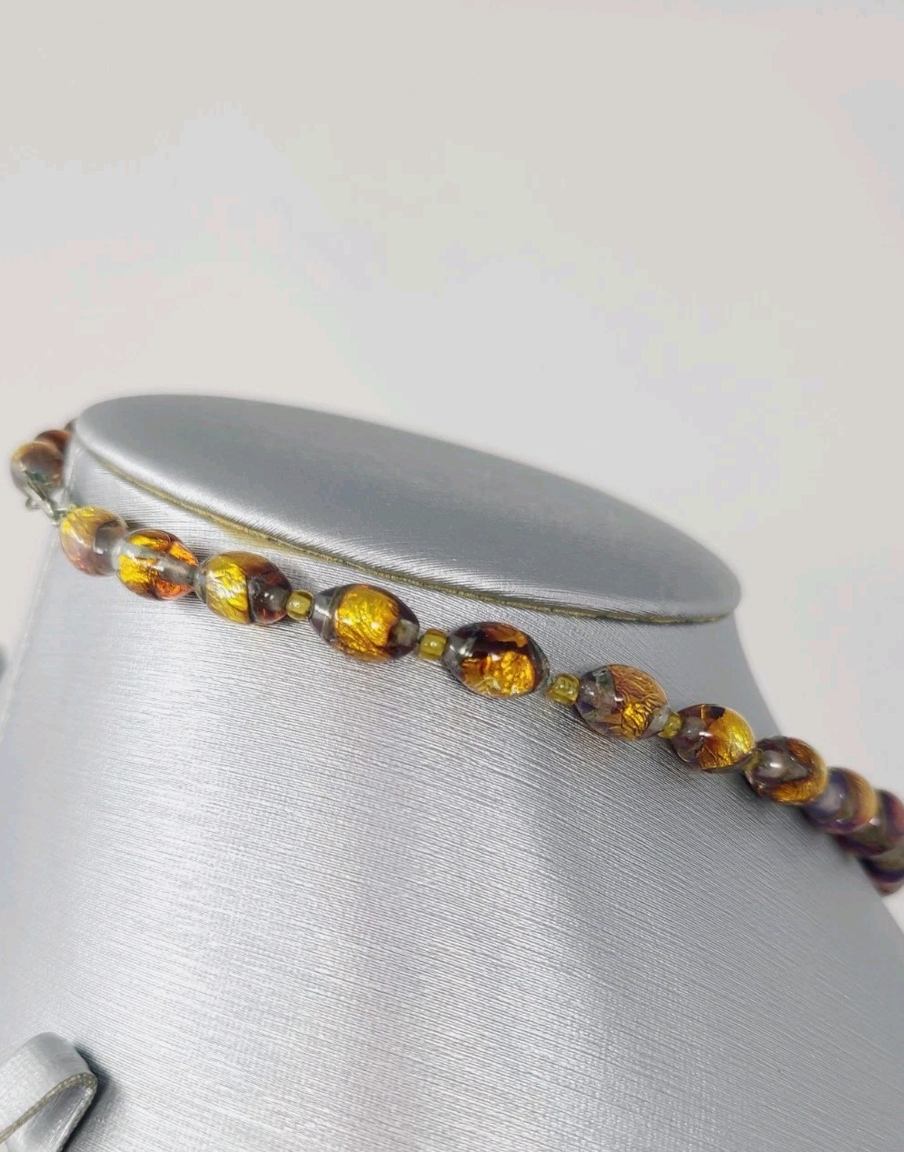 Antique Venetian Opalescent Gold Foil Oval Beaded Graduated Necklace