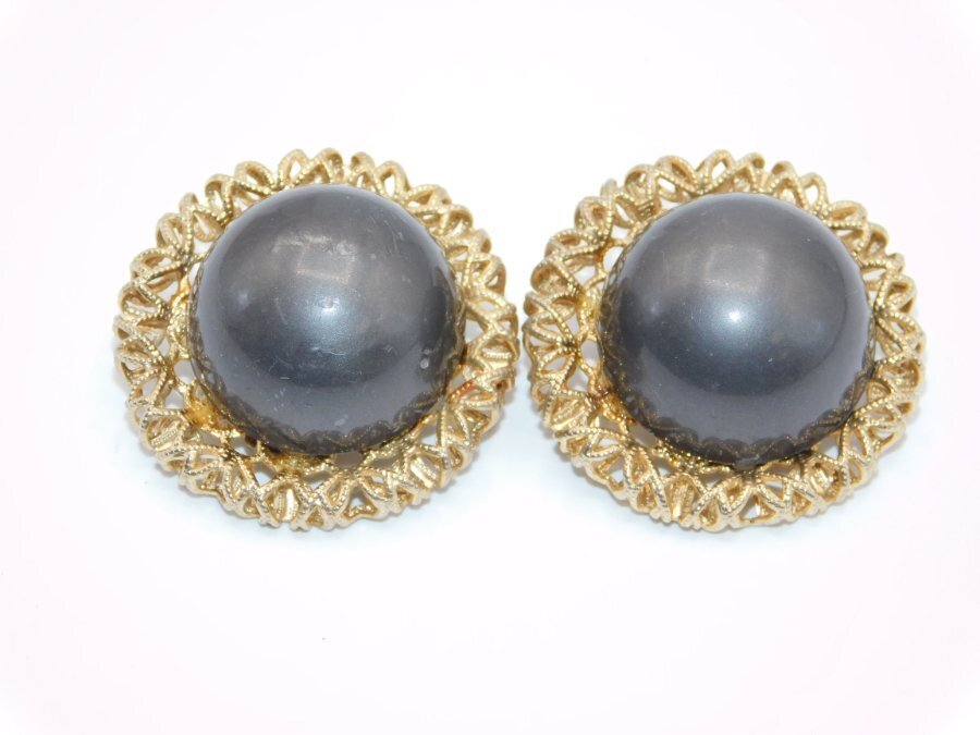 B465-VINTAGE CLIP EARRINGS~MCM~DARK GREY/GOLD TONE~1.25″