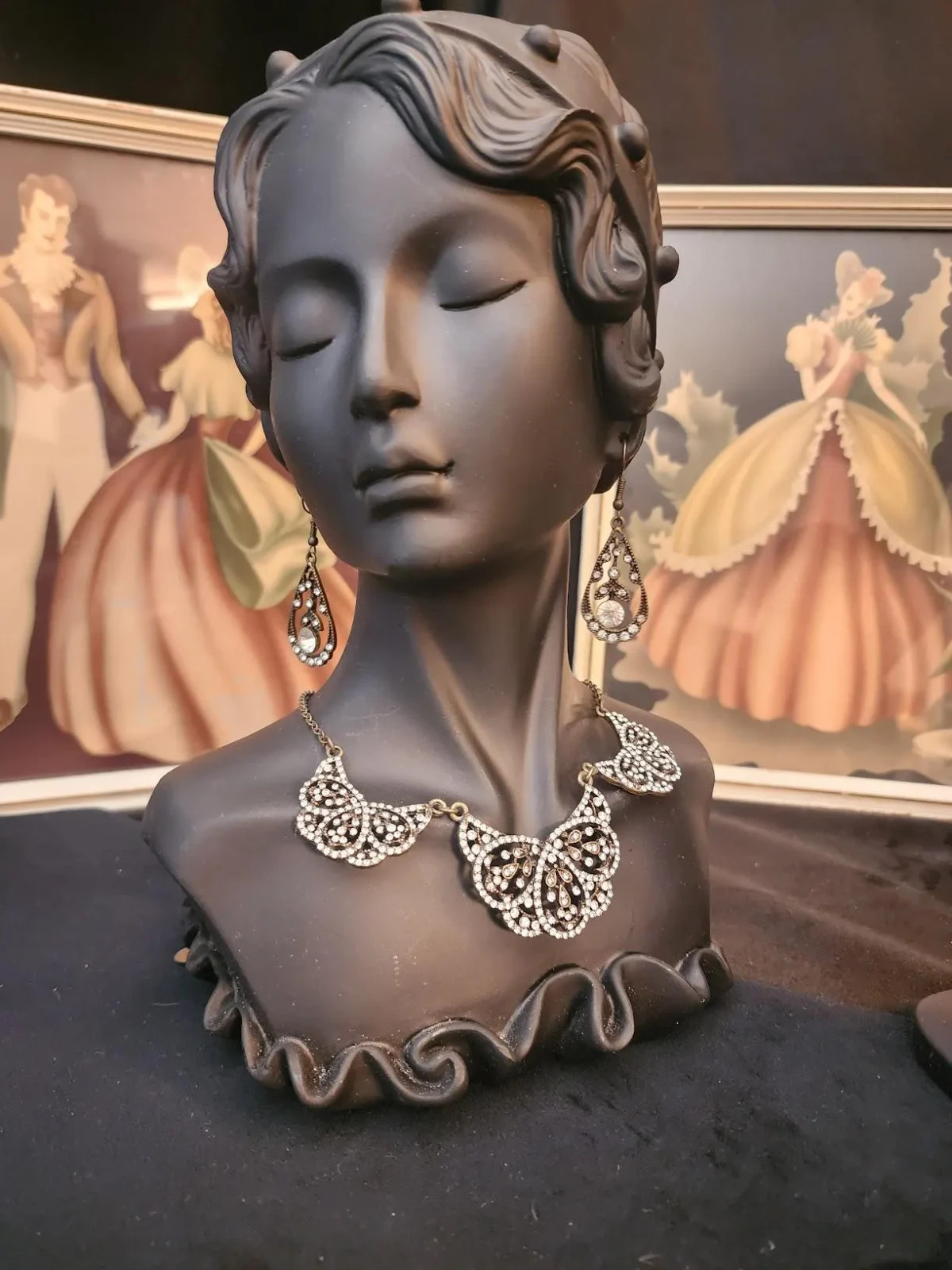 Vintage Rhinestone Filagree Bronze Jewelry Set