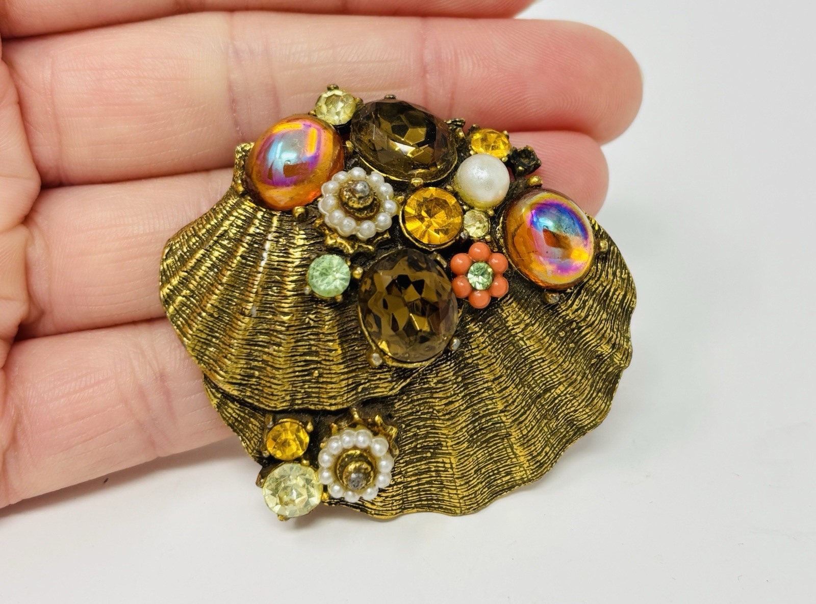 Unsigned ART Arthur Pepper Mermaid Crystal Rhinestone Sea Shell Brooch Pin Beach