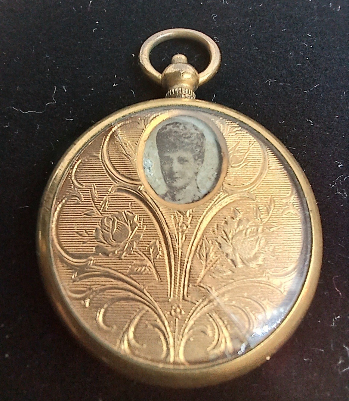 Early Gold Filled Unusual Mechanical Miniature Royalty Photos Locket Pendant