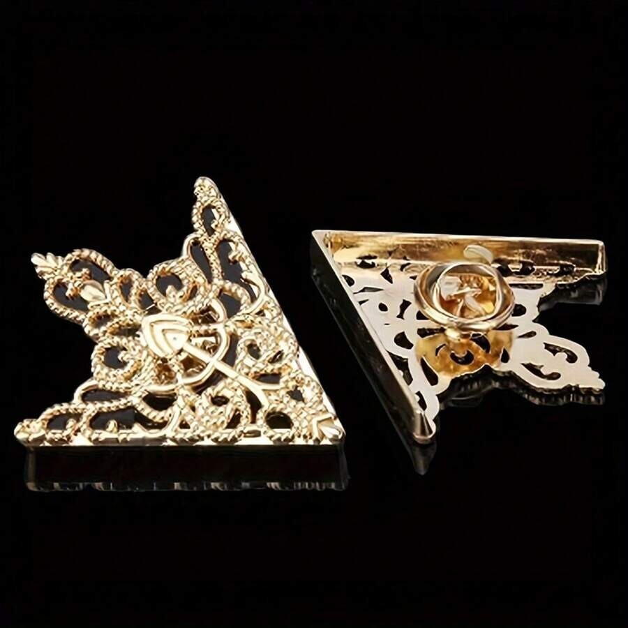 Vintage Brooch Pin Triangle Hollow Out Unisex Lapel Pin For Shirt Collar Decor