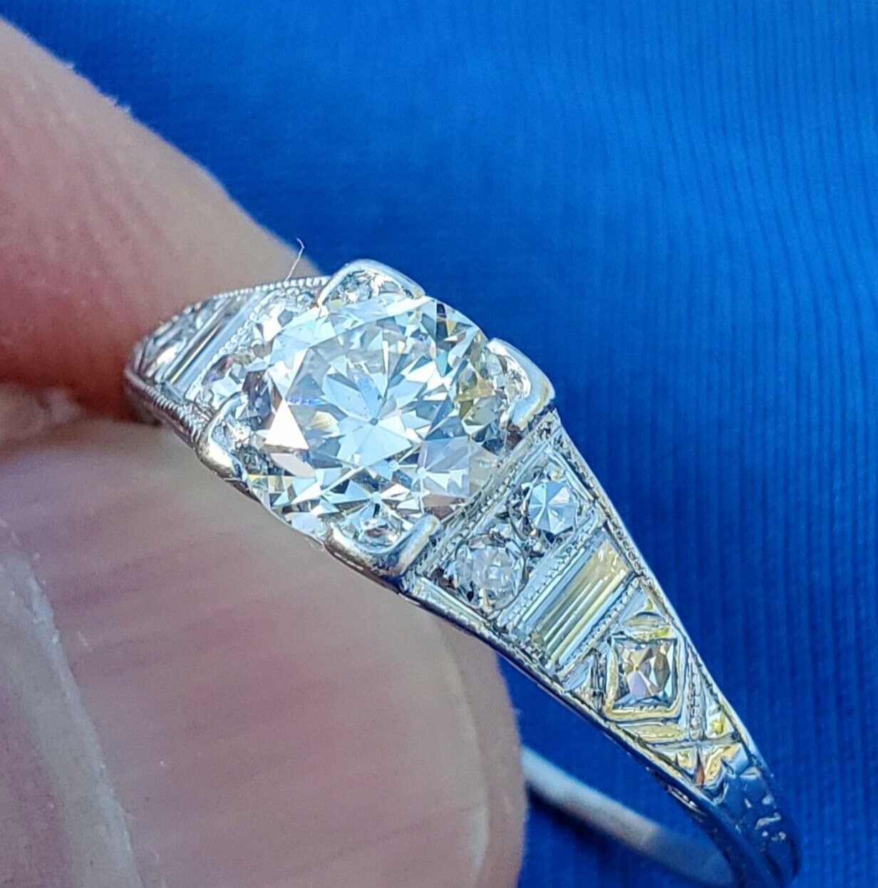 Original EARTH MINED DIAMOND ART Deco Engagement Ring 1 CARAT PLATINUM Solitaire