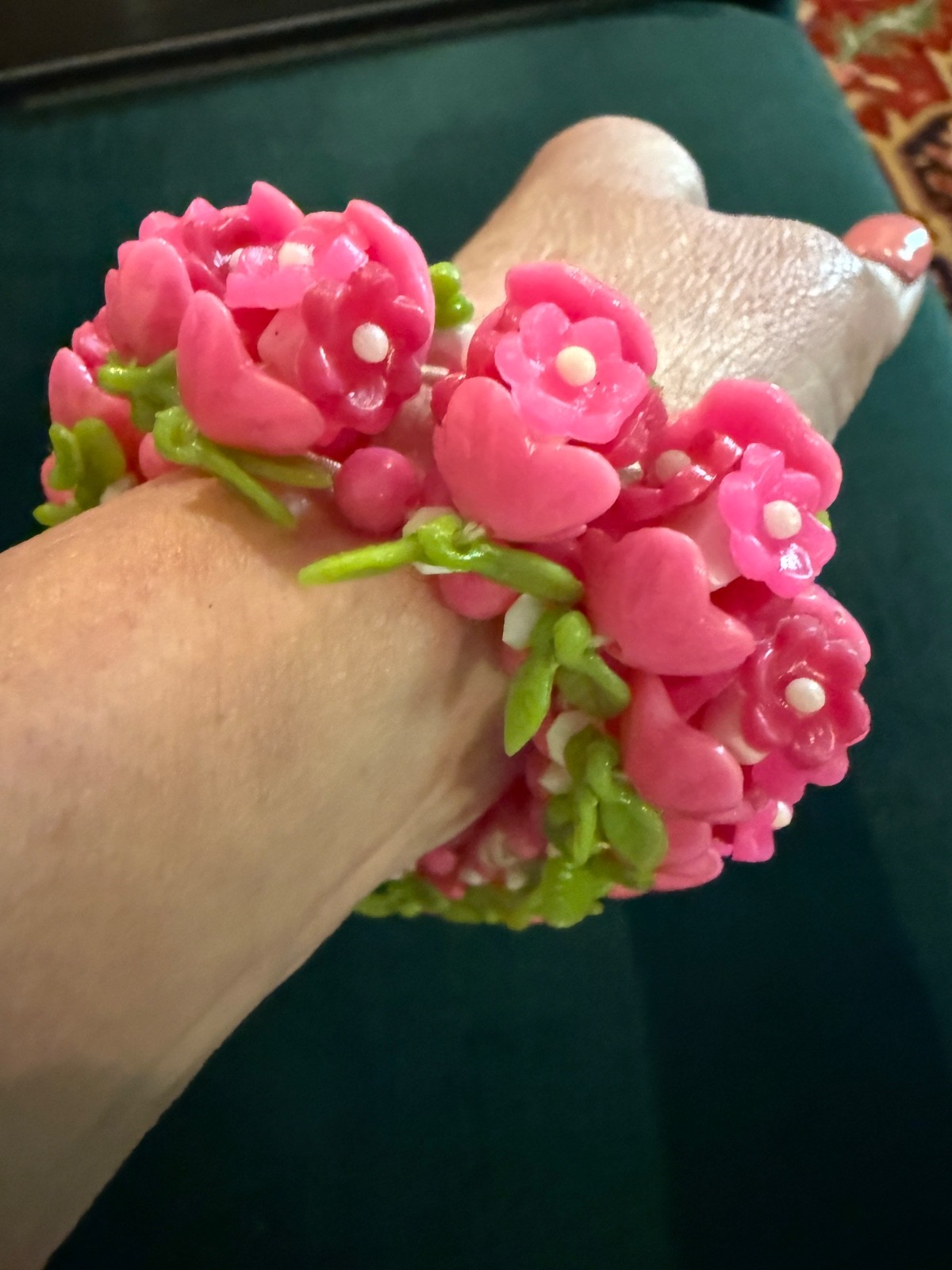 Vintage Hot Pink flower bracelet stretch Fairycore Hong Kong plastic size M