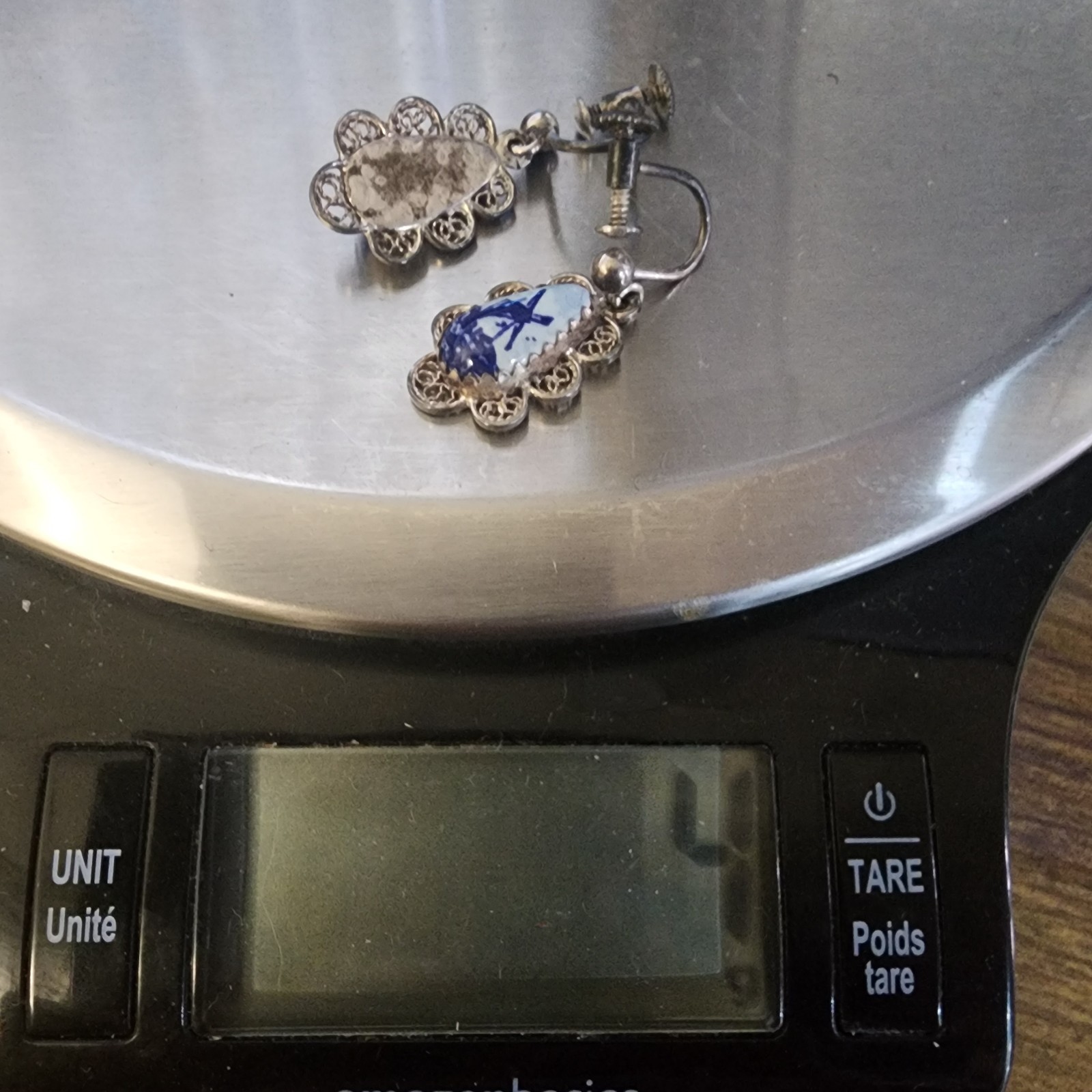 VTG 835 Silver Delft Blue Porcelain Windmill Filigree Dangle Screw Back Earrings