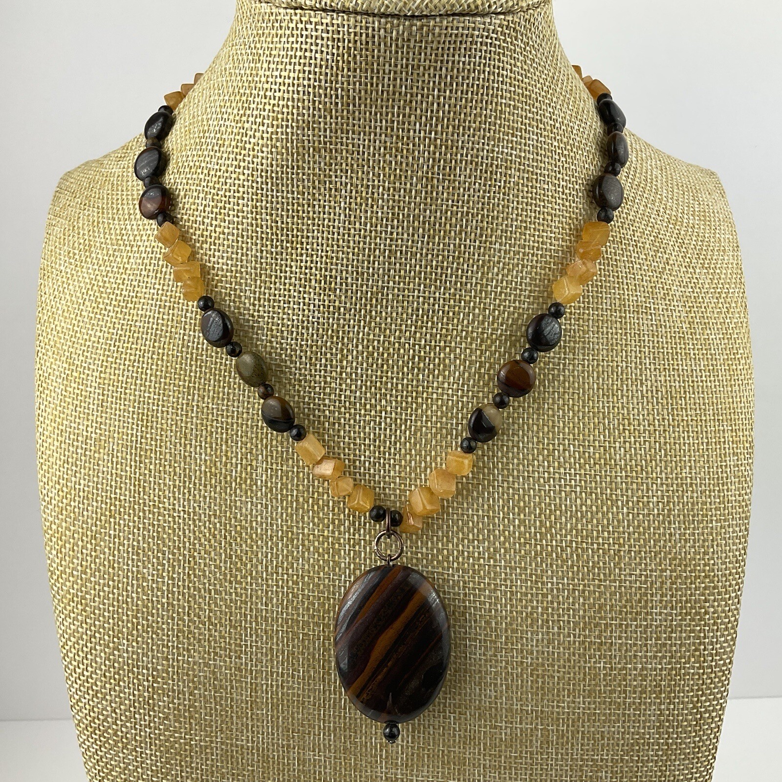 Vtg Genuine Brown Gold Tiger Iron Pendant Yellow Citrine Beaded Necklace Sz 17″