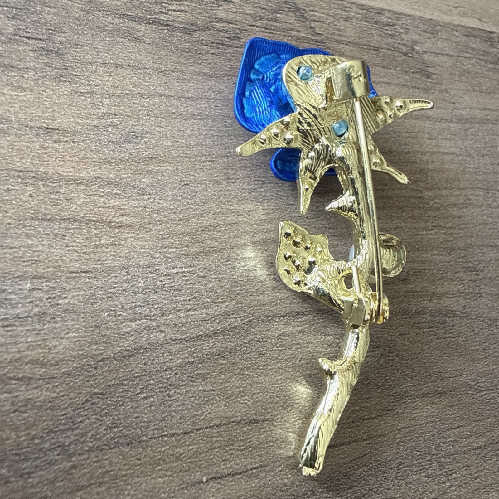 White Pearl with Blue Rose Gold Tone Brooch Pin
