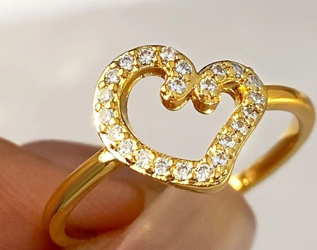 Round Cut 0.24TCW White Moissanite Heart Shaped Bride Ring In 10K Yellow Gold FN