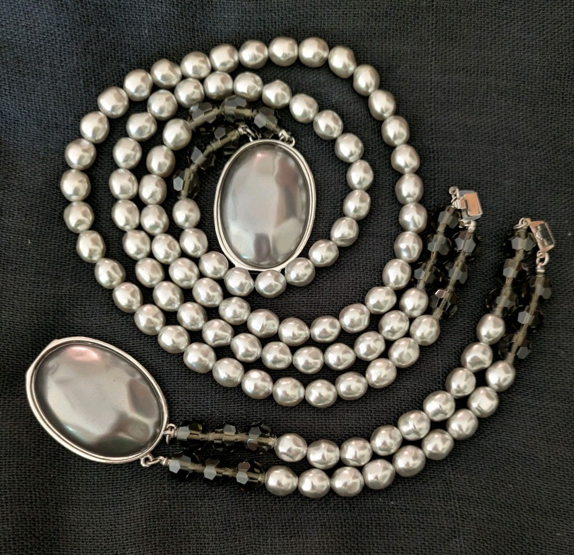 Vintage YSL Yves Saint Laurent Faux Baroque Pearl Necklace & Bracelet Set C46