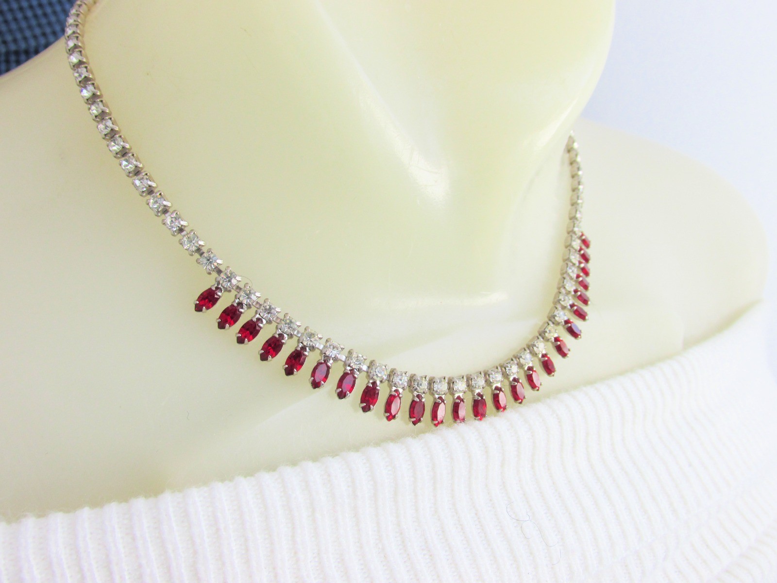 Vintage Dainty Marquise Red & Clear Rhinestone Choker Necklace 17″ Silver Plate