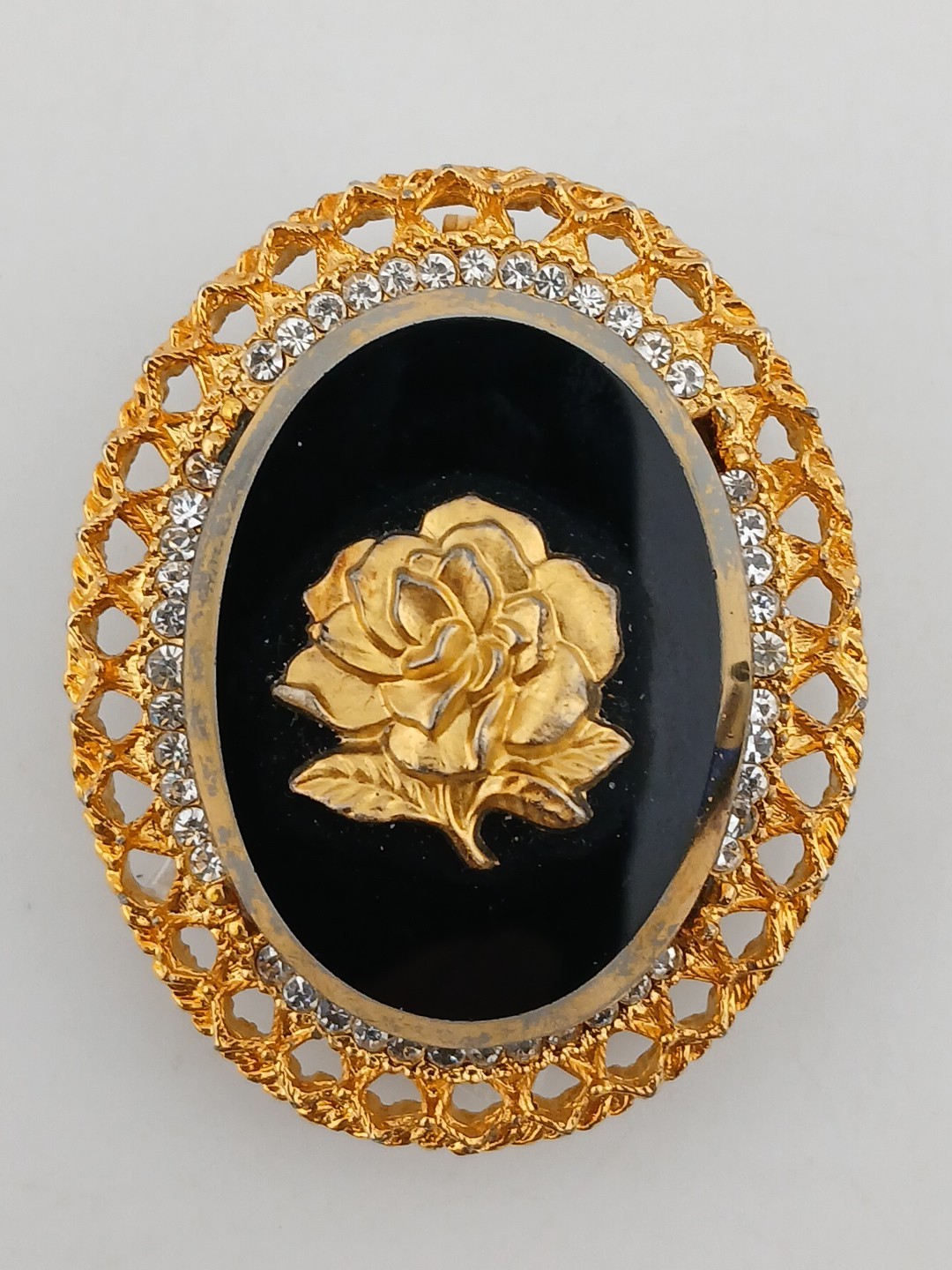 Signed CELEBRITY gold tone black glass clear stones rose cameo pendant brooch