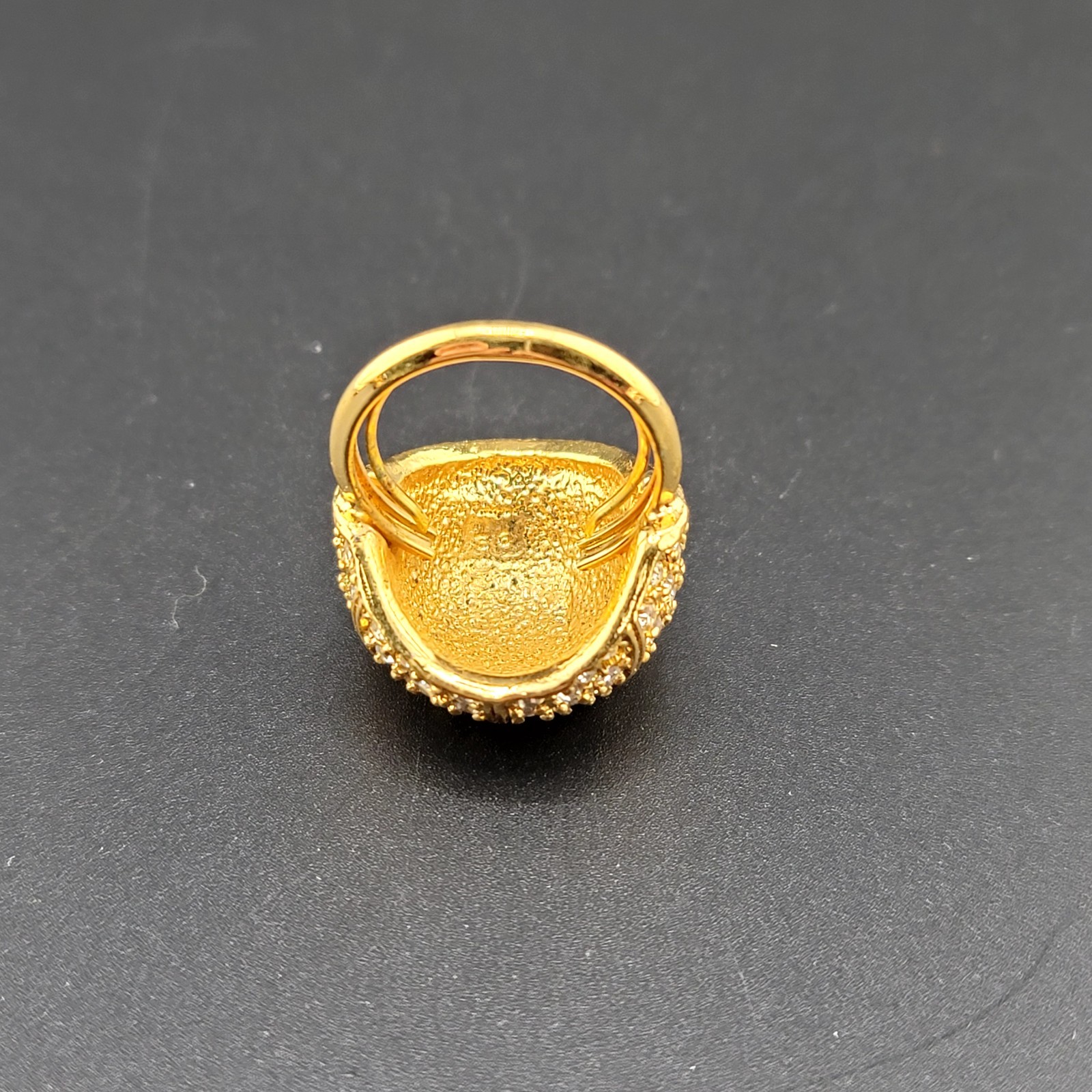 Vtg Sz 6 to 7.5 Ring Dome Honeycomb Cubic Zirconia Fashion Jewelry Size Bar