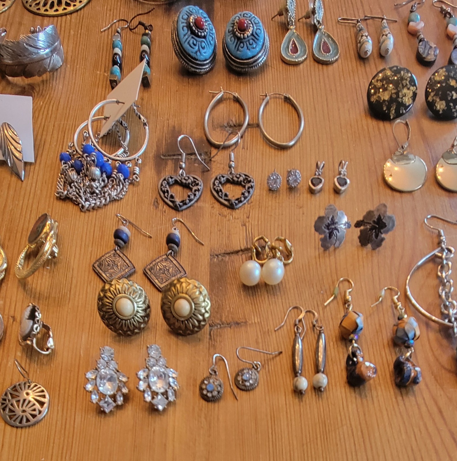 Lot Of 40 Pairs Wearable Vintage Fashion Earrings Wear Or Resell Great Variety