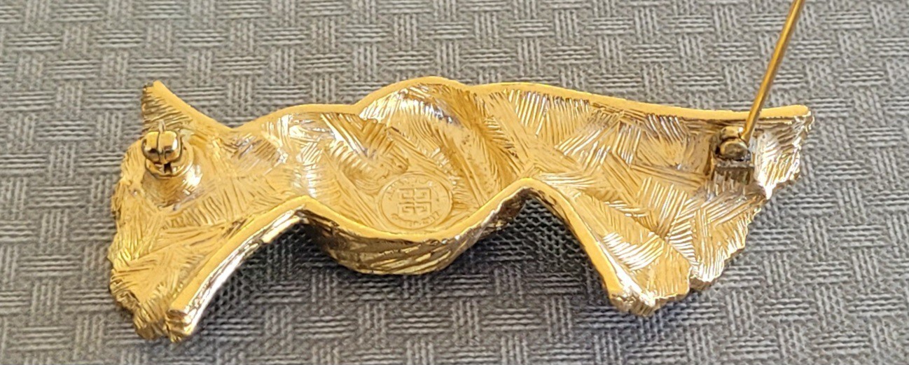 Vintage Givenchy Brooch – Knot
