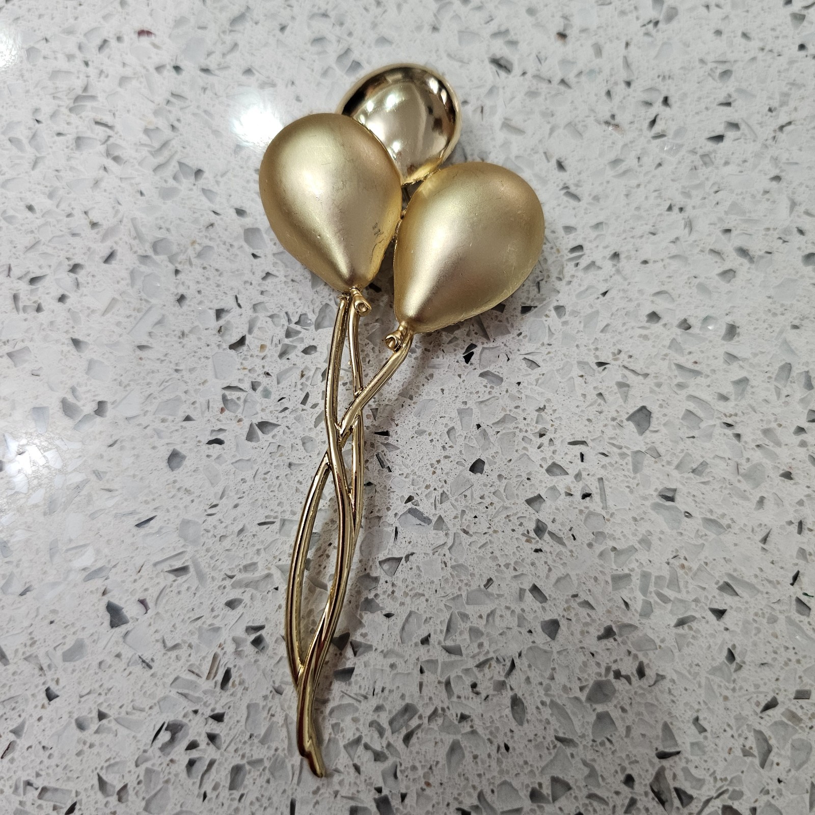 Vintage 10K Gold Plated LARGE BALLOON BROOCH Pin BIRTHDAY ANNIVERSARY RETIREMENT