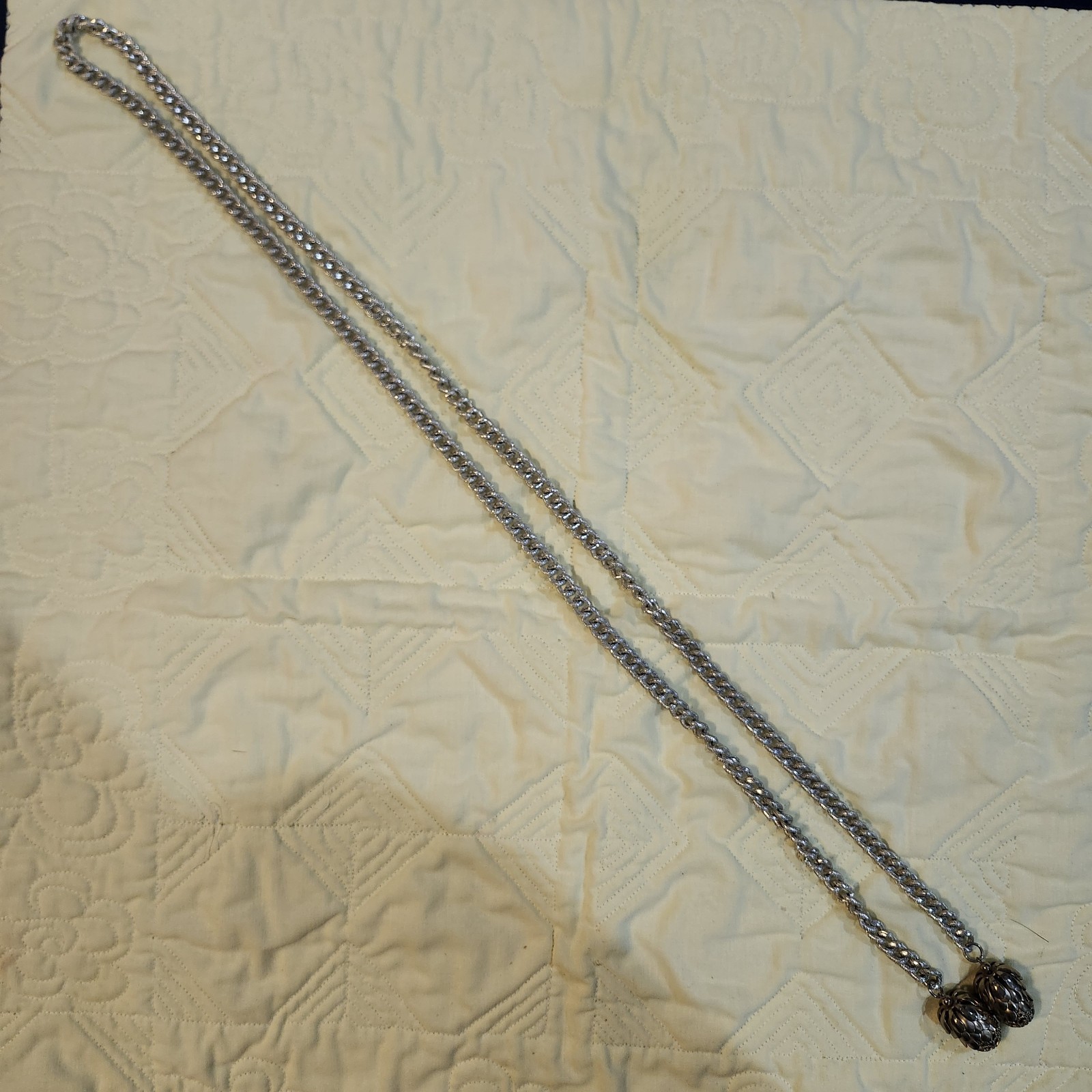 vintage silver-tone lariat necklace a twisted rope chain and Acorn Style end