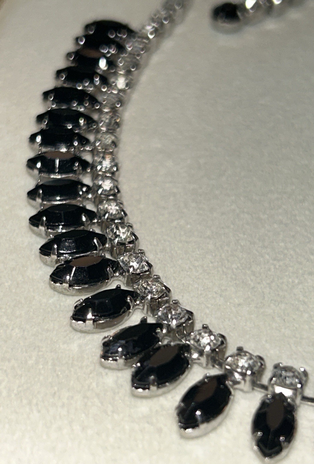 Joseph Warner Signed Black Glass Rhinestone Bib Necklace Vintage Mid Century 15”