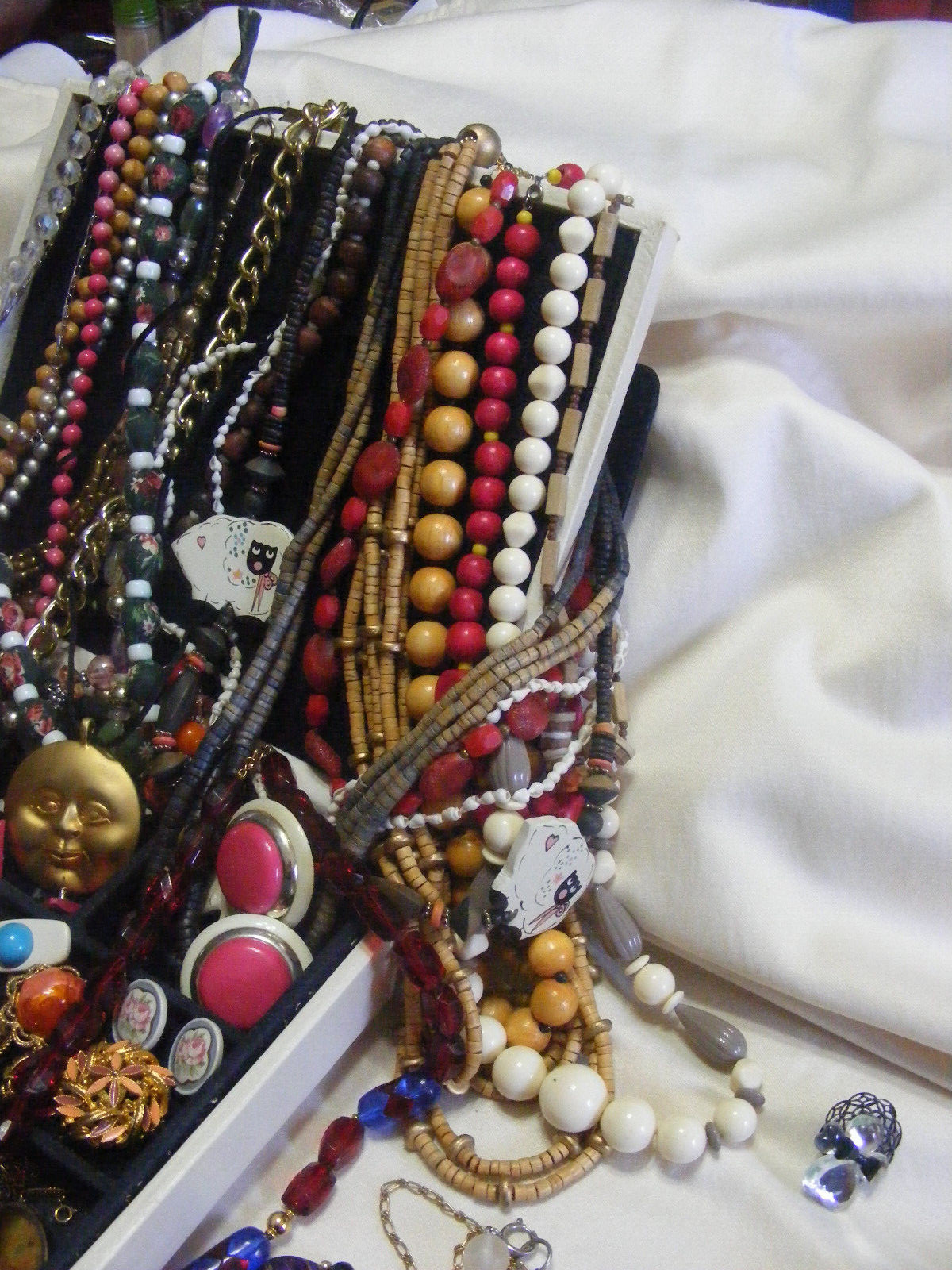 Vintage Jewelry Lot 9+ Pounds 100+ Pieces 50+ Necklaces Bracelets Earrings #E