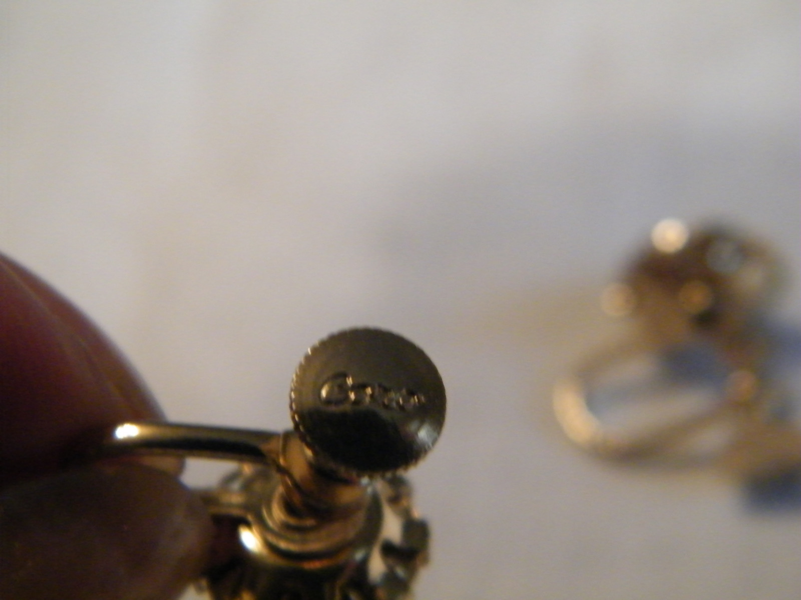 Beautiful Screw Back Earrings Gold Tone Yellow Gold Rhinestones Signed CORO