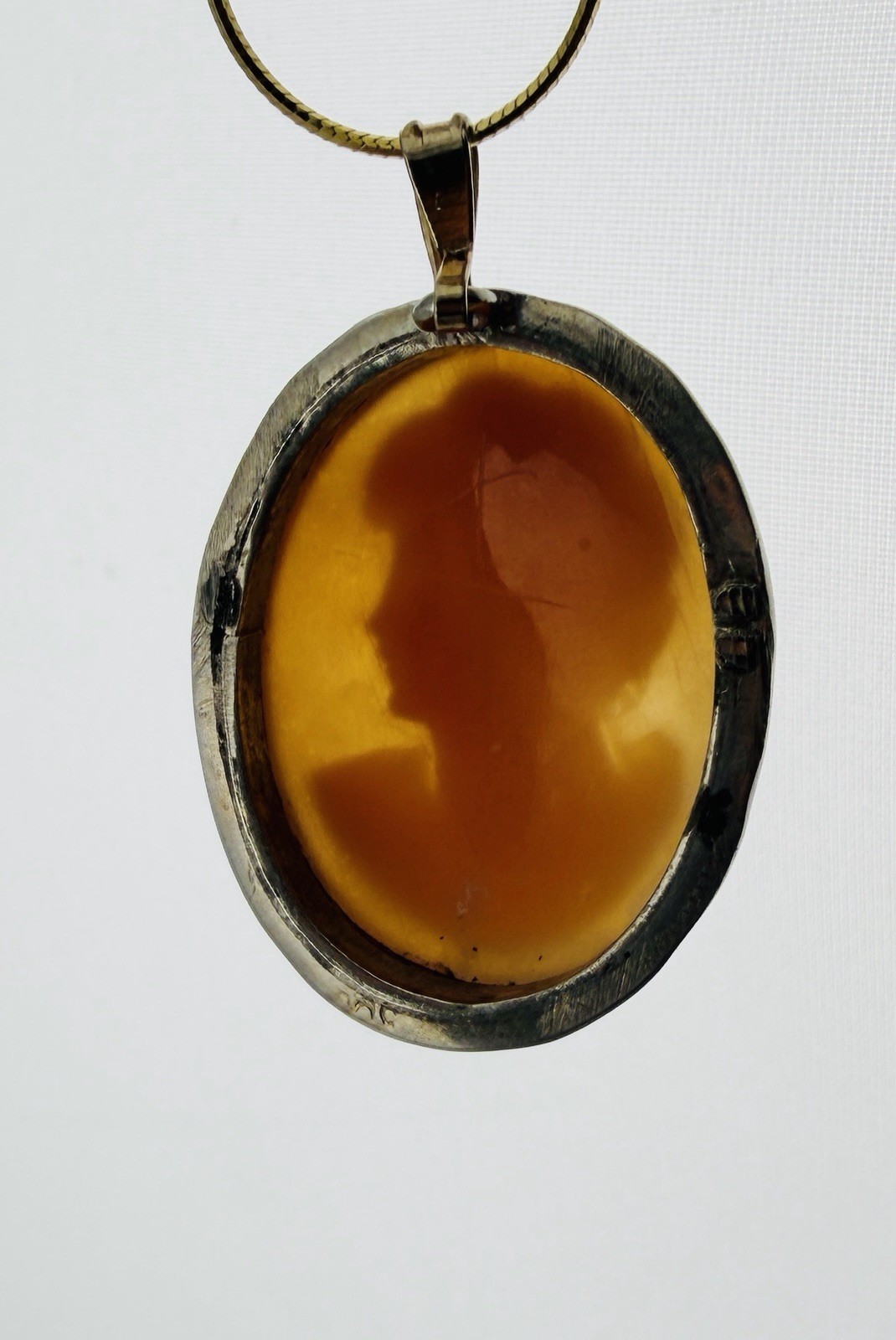 Vintage Shell Cameo Necklace Sterling Silver Vermeil Italy 20” Snake Chain