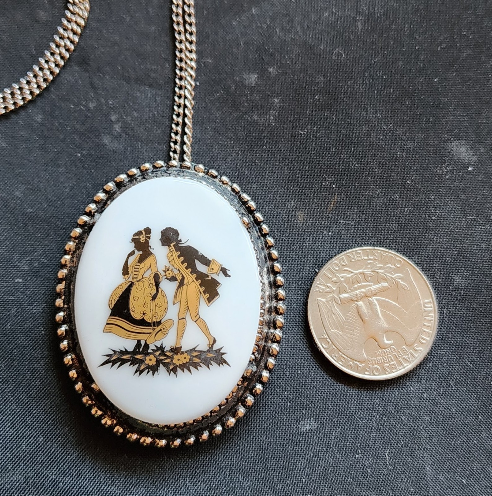 Vintage Victorian Lovers Shy Cute Courting Scene Cameo Pendant Necklace NOS