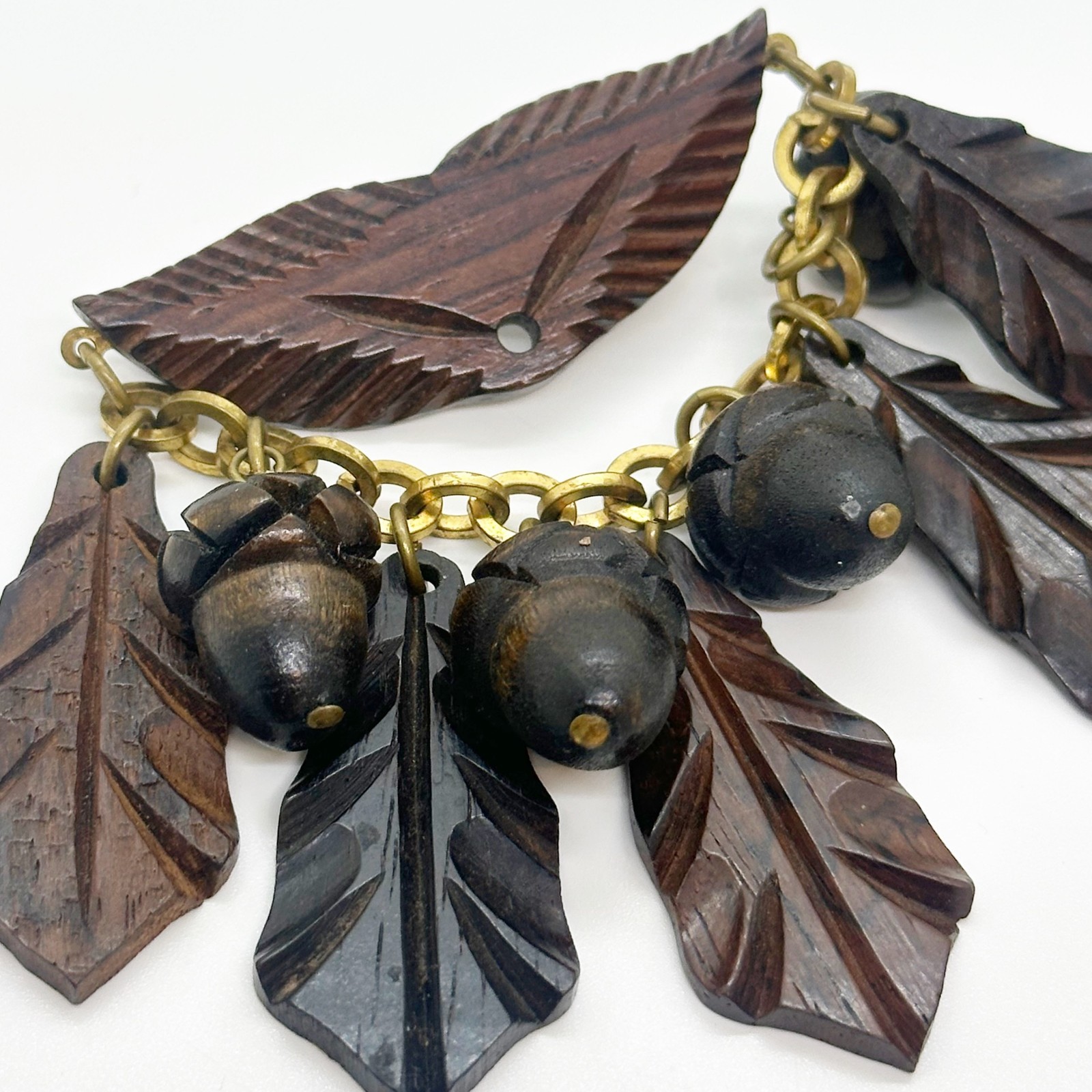 Vintage Hand Carved Wood Oak Leaf Acorn Dangle Brooch Nature Woodland WWII Era