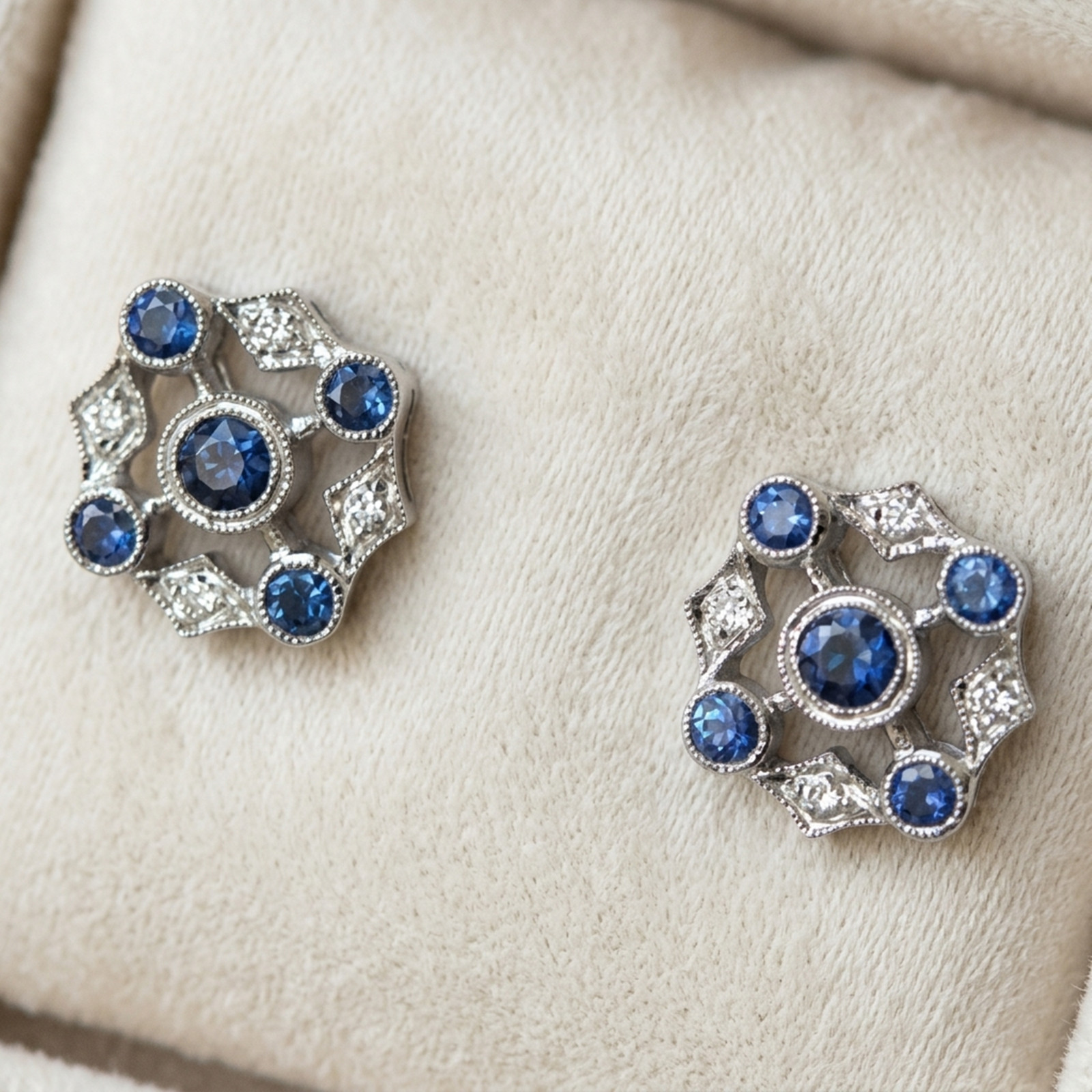 Blue Sapphire Round CZ Stone 925 Silver Vintage Art Deco Milgrain Stud Earrings