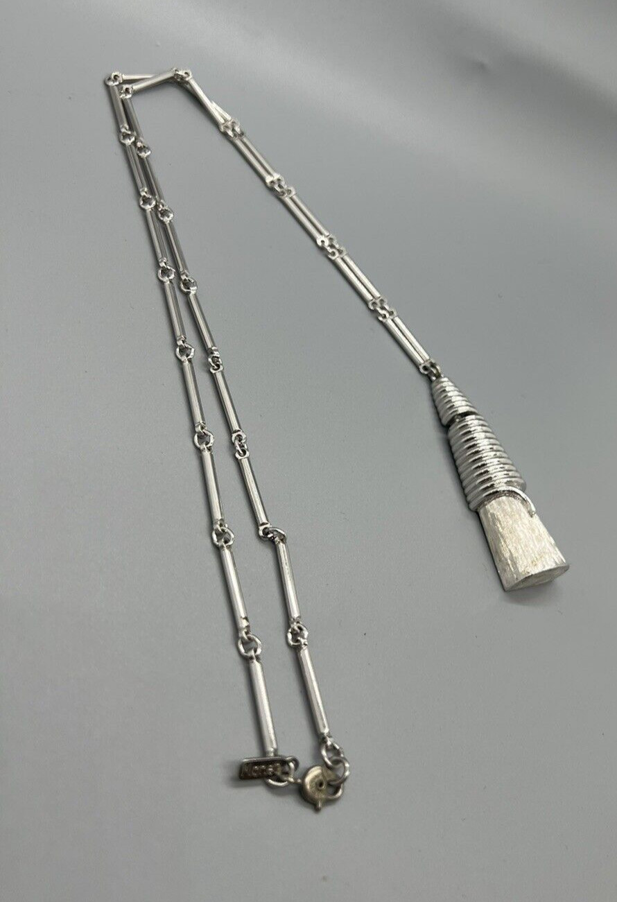 MONET MCM Abstract Triangular Pendant Silver Tone Necklace Vintage 26″
