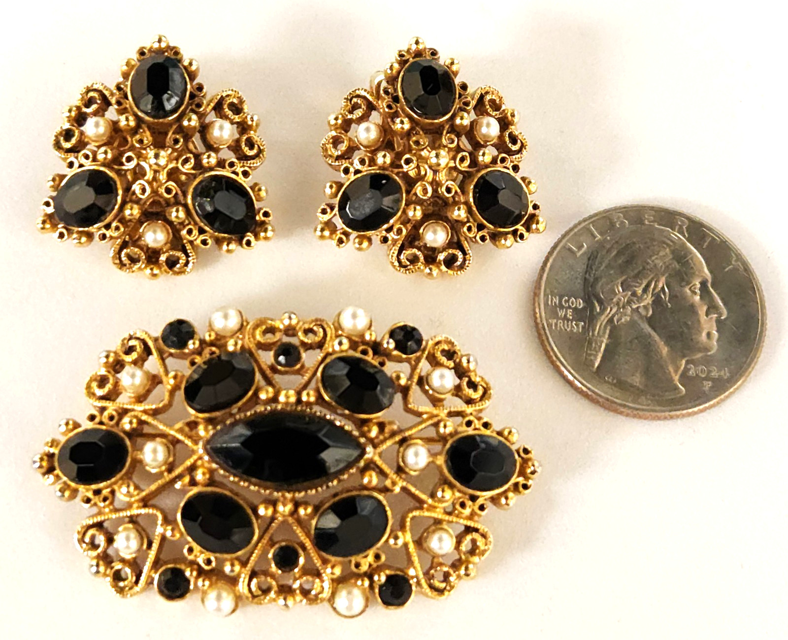 Vintage Signed Florenza Black Rhinestone Faux Pearl Clip Earrings Brooch Set