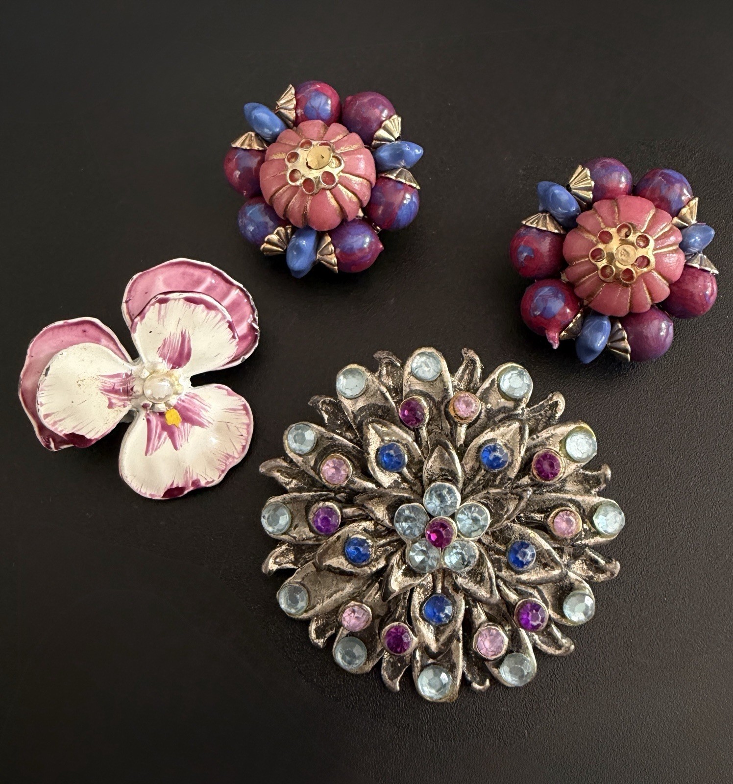 Costume Jewelry Lot 4pc Rhinestone Starburst Brooch Enamel Pansy Hong Kong VTG