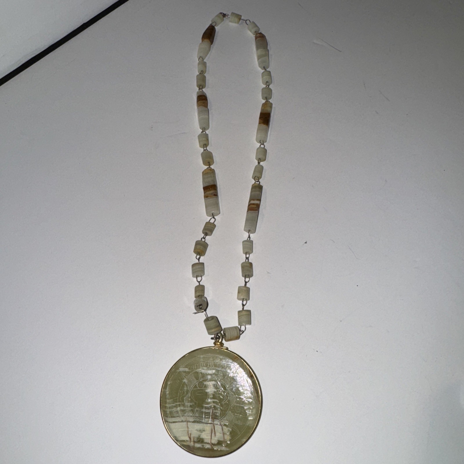 VINTAGE Shell Necklace Cream Neutral Tones Etched Sun God Round Disc Pendant 26″