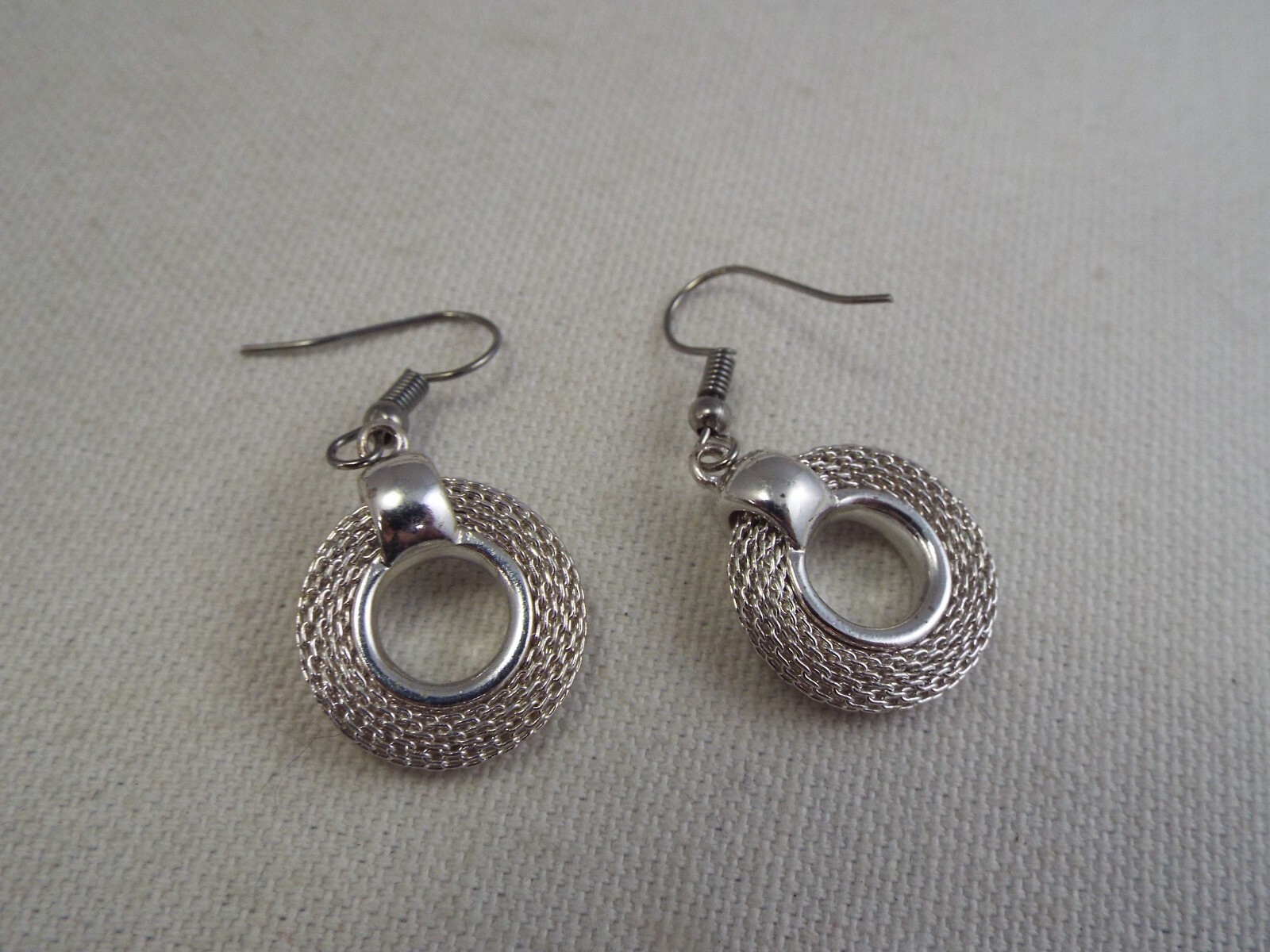 Silvertone Mesh Rhinestone Circle Pierced Earrings (D23)