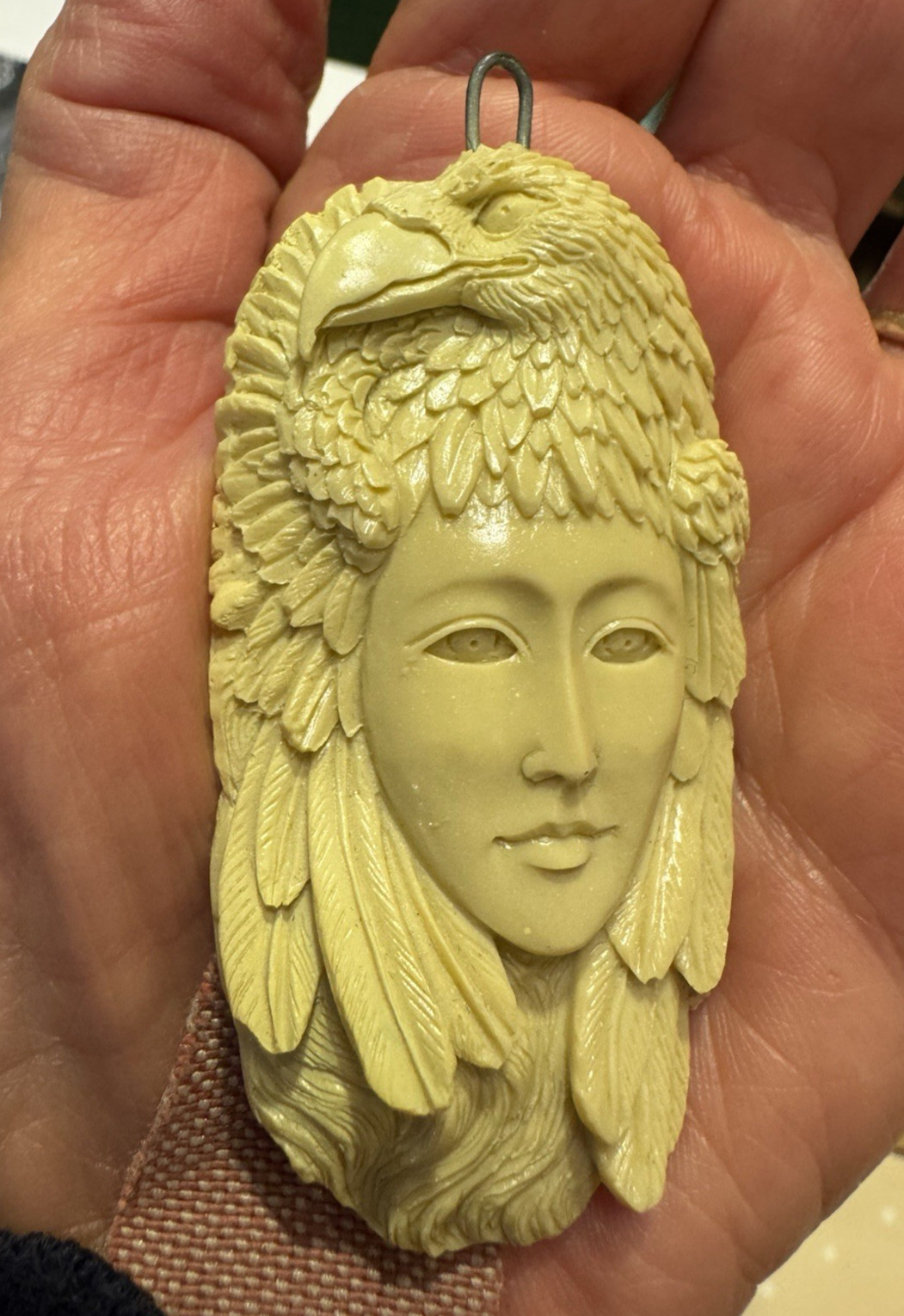 2007 Sajen Offerings Native American Princess Eagle Headdress Pendant Ornament