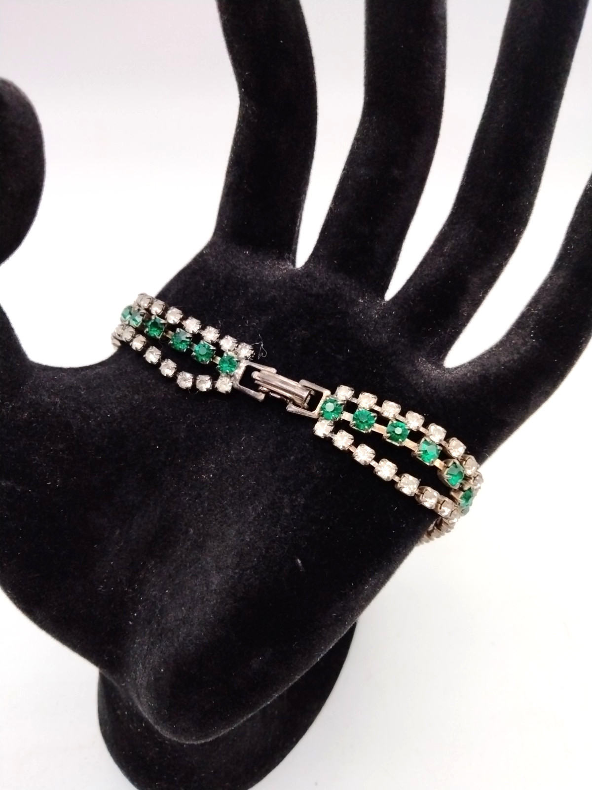 Vintage Emerald Green Rhinestone Bracelet Silver Tone Art Deco Tennis Glass 6.5″