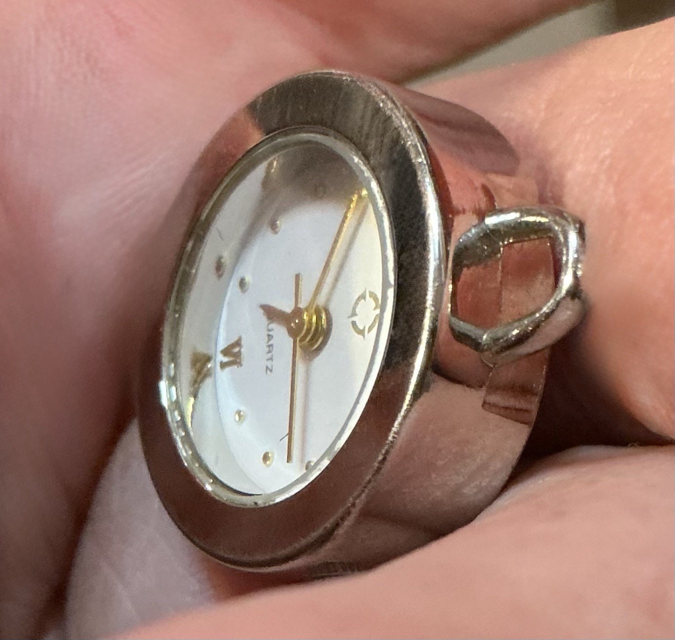 Vintage Petite Charm Pendant Watch Miyota Quartz Movement Minimalist Style RUNS